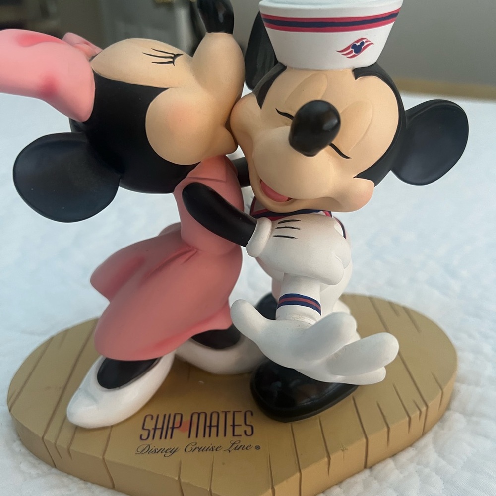 Ship Mates Figurine - Pink and White